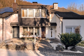Reihenmittelhaus in Hagen-Haspe – Ihr neues Zuhause im Split-Level-Stil, 58135 Hagen, Reihenmittelhaus